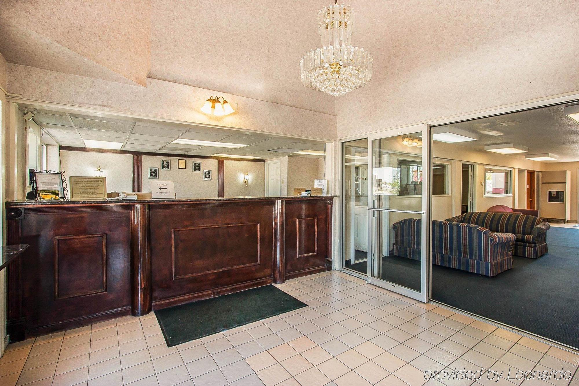 Rodeway Inn Эфингем Экстерьер фото
